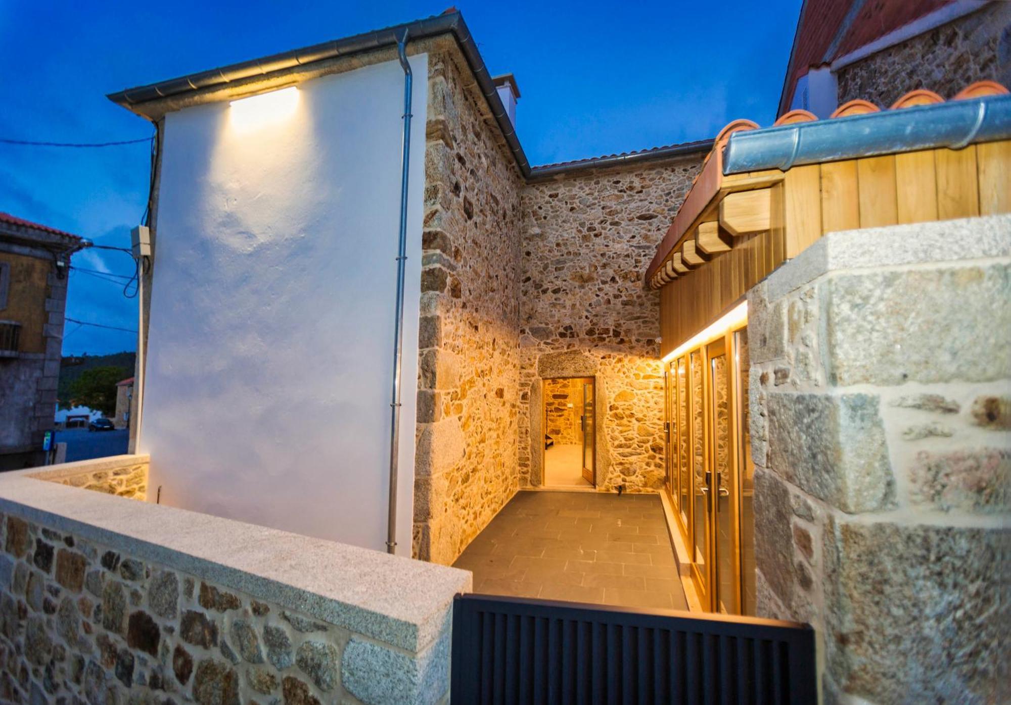 Hotel A De Lucia Quintáns Exteriér fotografie
